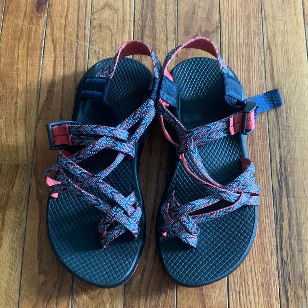 Women’s Chaco Sandals. Motif Eclipse. Size 6 US. 37 UK. Classic. Medium Width.
